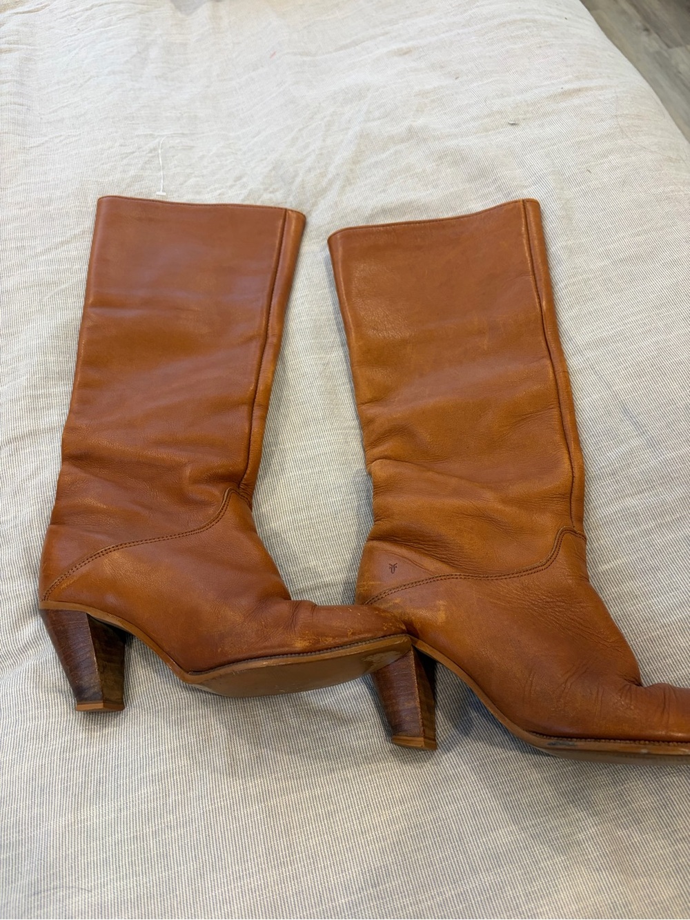 Frye Women's Tan Leather Pointed-Toe Heeled Boots - Picture 8 of 9